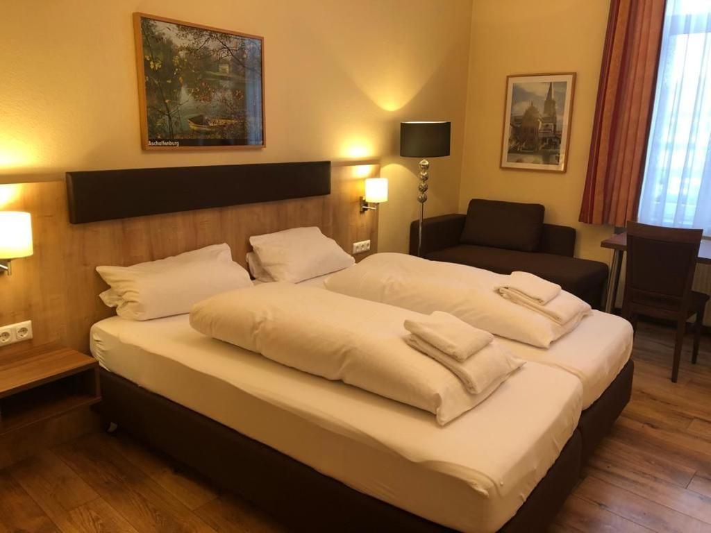 Hofgarten Apartments Aschaffenburg Ngoại thất bức ảnh